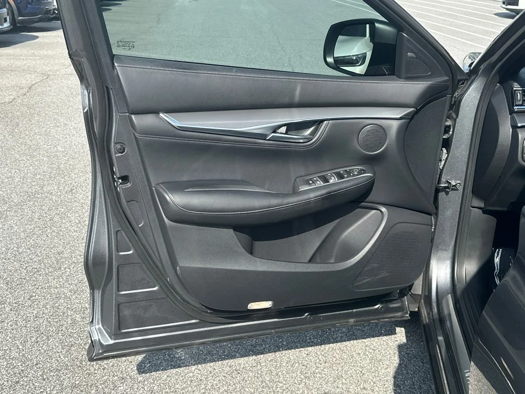 Used 2023 Gray INFINITI LUXE image 10