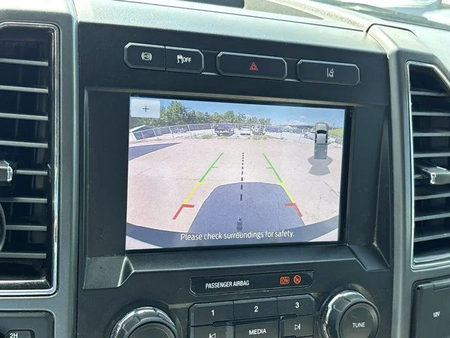 Used 2020 Black Ford XLT image 31