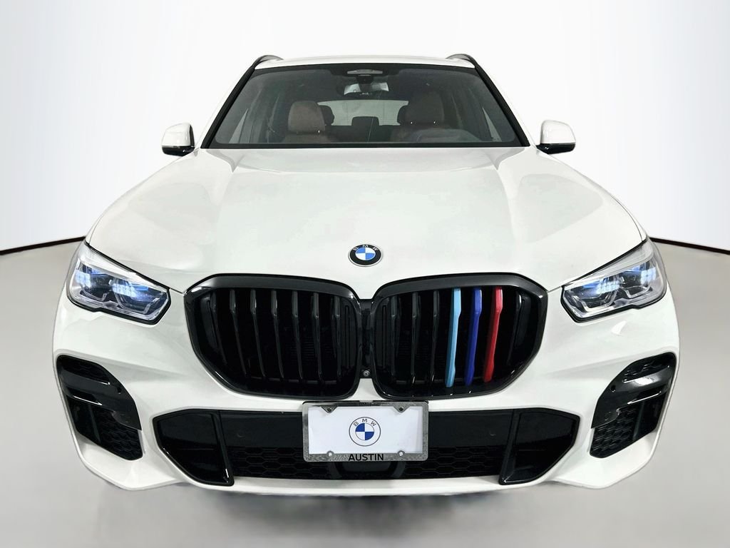 Used 2022 Alpine White BMW xDrive40i image 2