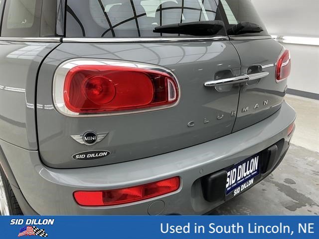 Used 2017 Moonwalk Grey Metallic MINI Cooper image 17
