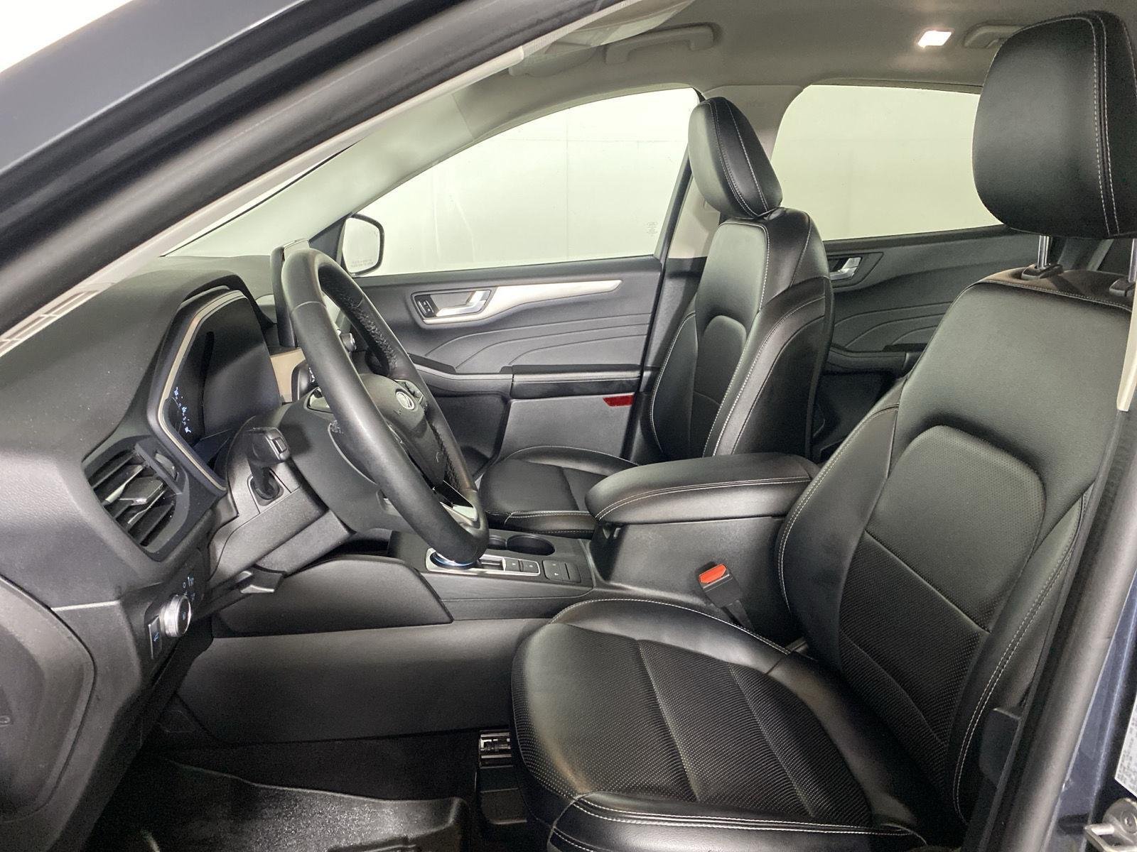 Used 2022 Stone Blue Ford SEL image 13