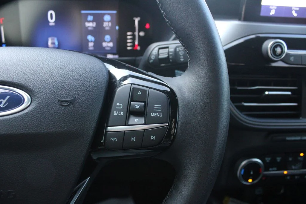 Used 2023 White Ford Active image 12
