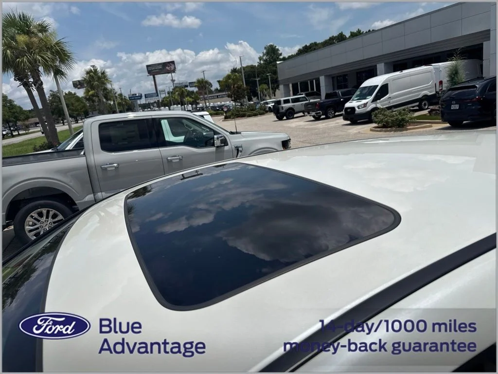Certified Used 2017  Acura Advance Package image 3