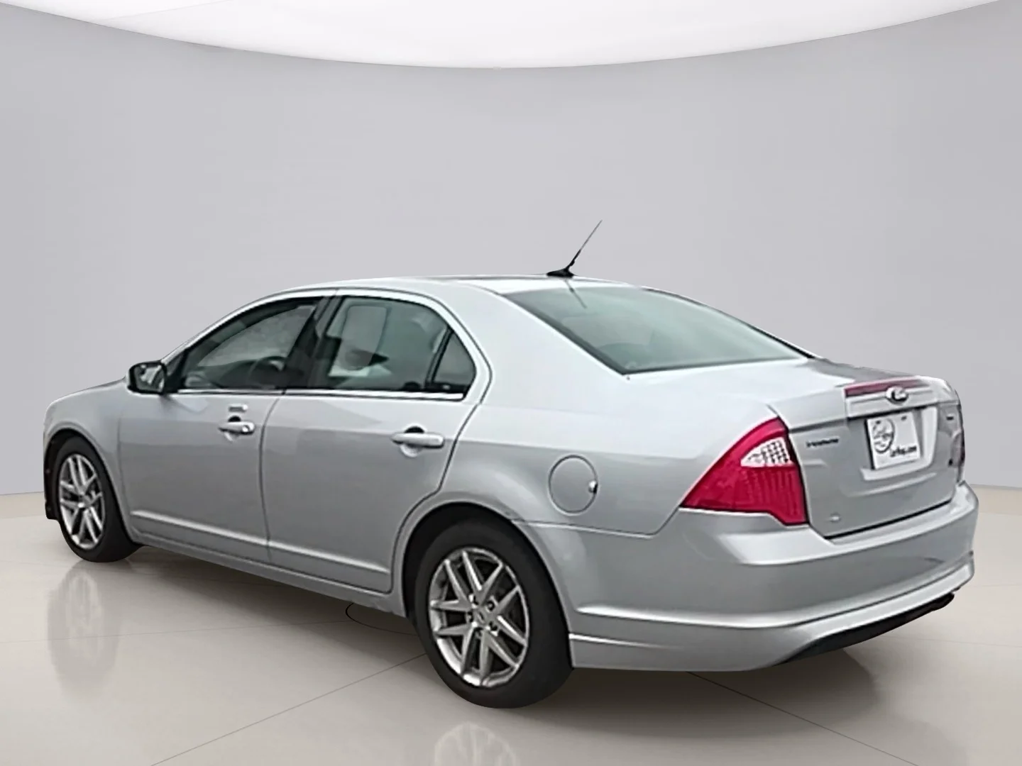 Used 2012 Silver Ford SEL image 3
