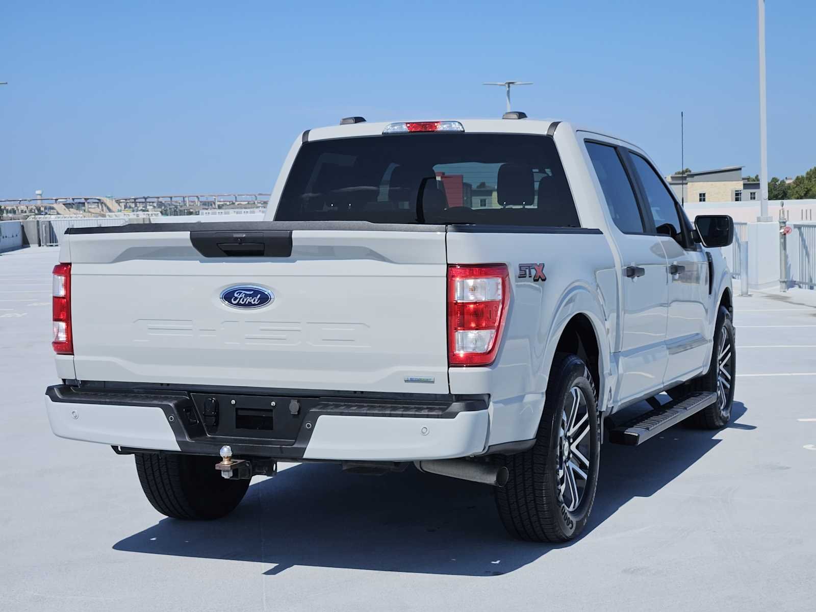 Used 2023 Avalanche Gray Ford XL image 7