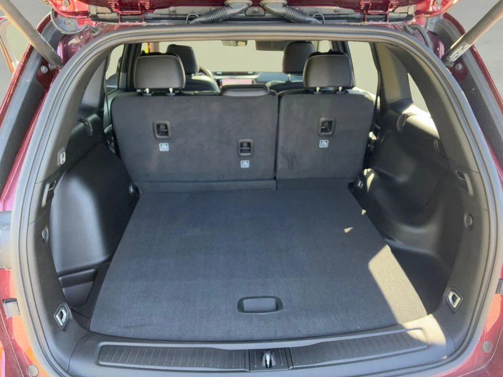 New 2026 Velvet Red Pearl-Coat Exterior Paint Jeep Altitude image 22