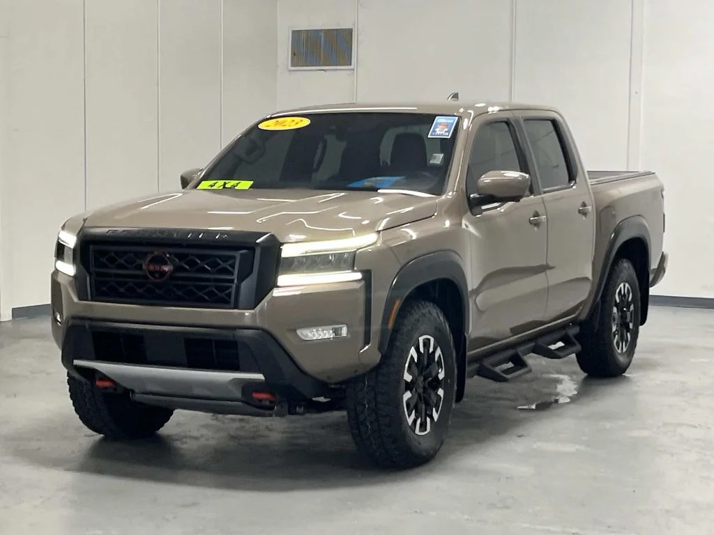Used 2023 Baja Storm Nissan PRO-4X Crew Cab 3.8L V6 4wd image 4
