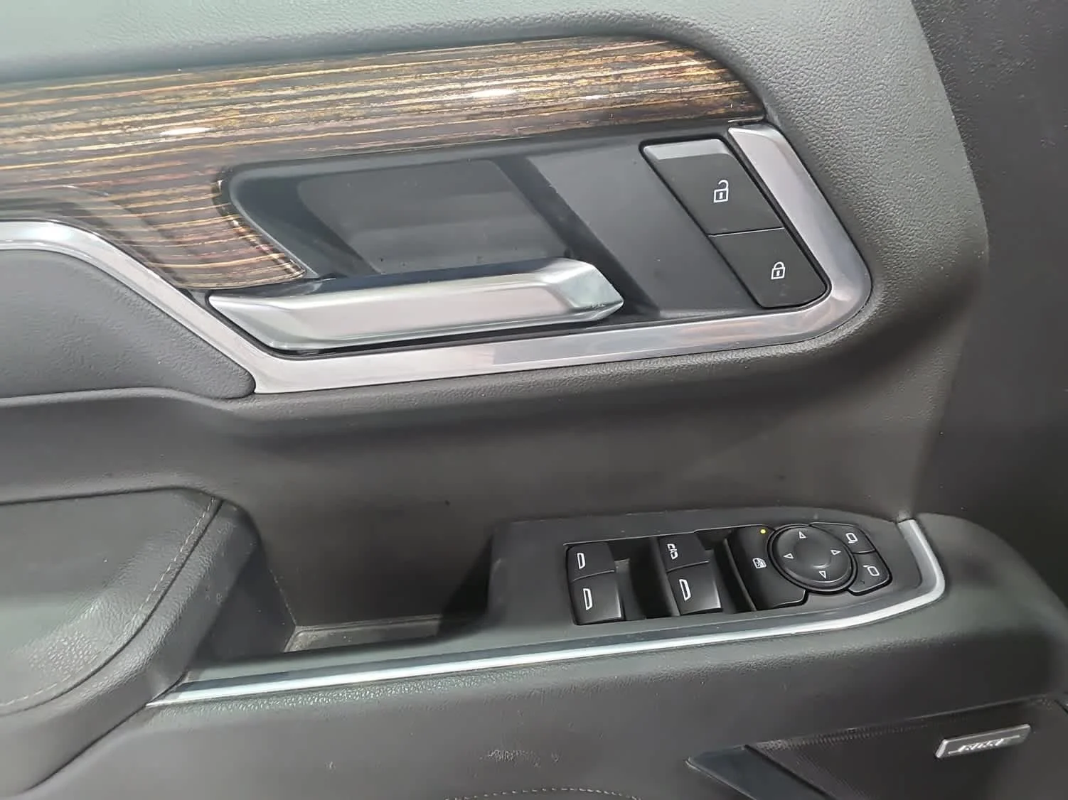 Certified Used 2026 Onyx Black GMC Elevation image 16