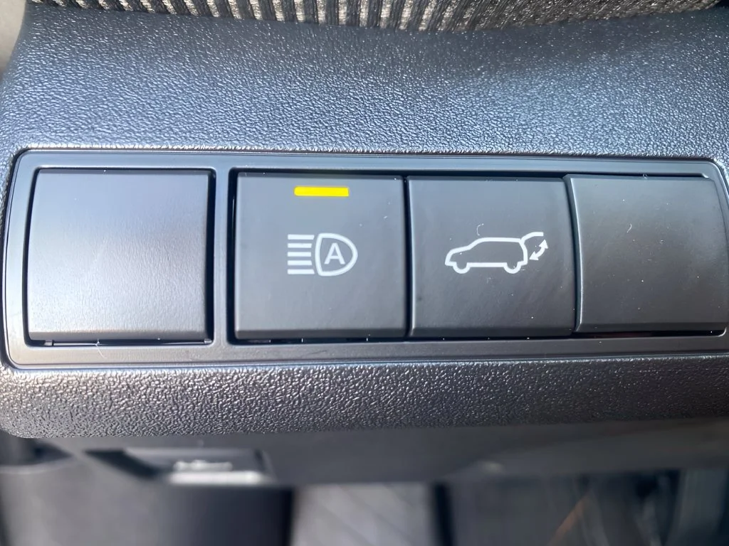 Used 2025 Silver Toyota XLE image 18