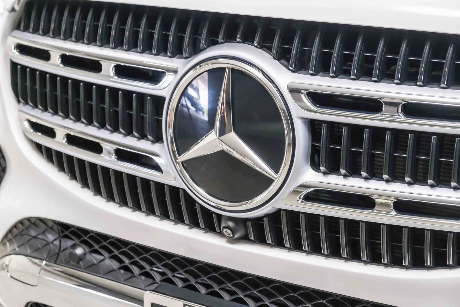 Certified Used 2025 Polar White Mercedes-Benz GLE 350 image 13