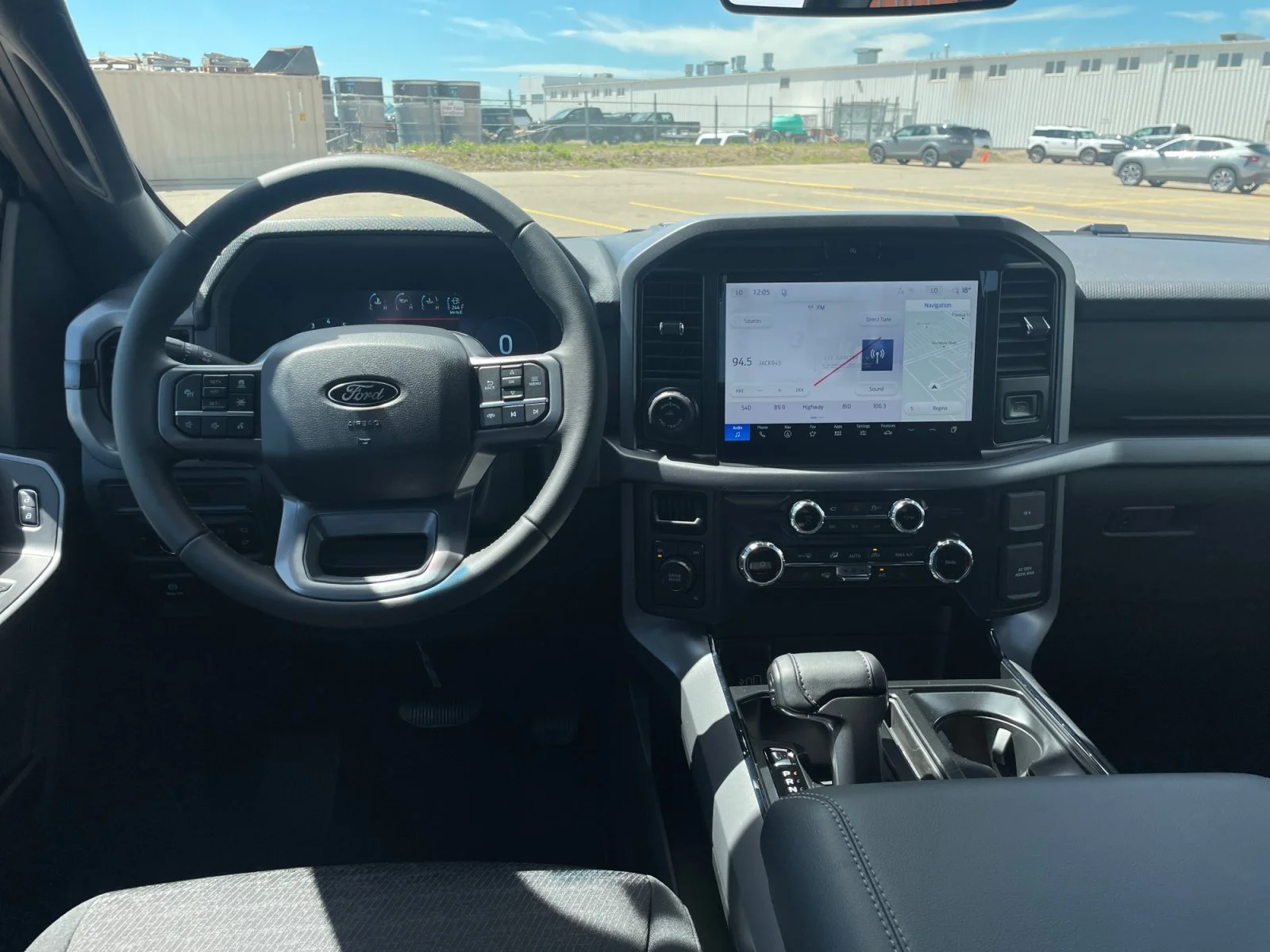 New 2026 Oxford White Ford XLT image 18