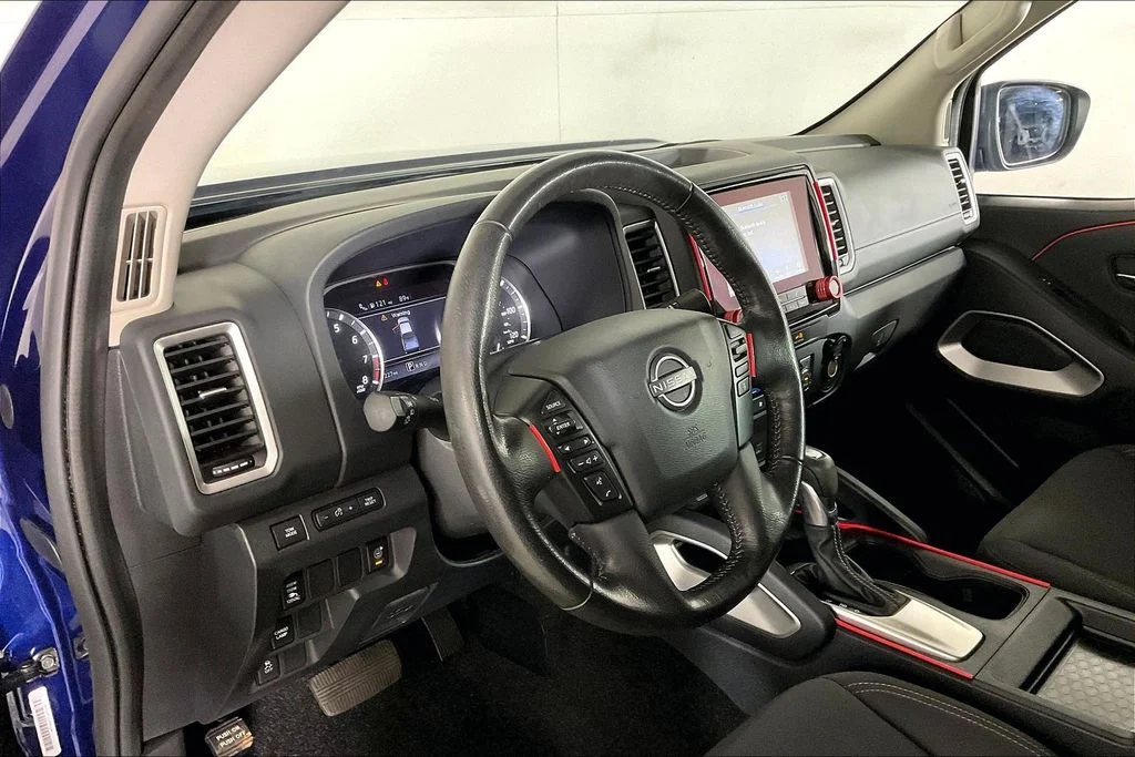 Used 2022 Blue Nissan SV image 14