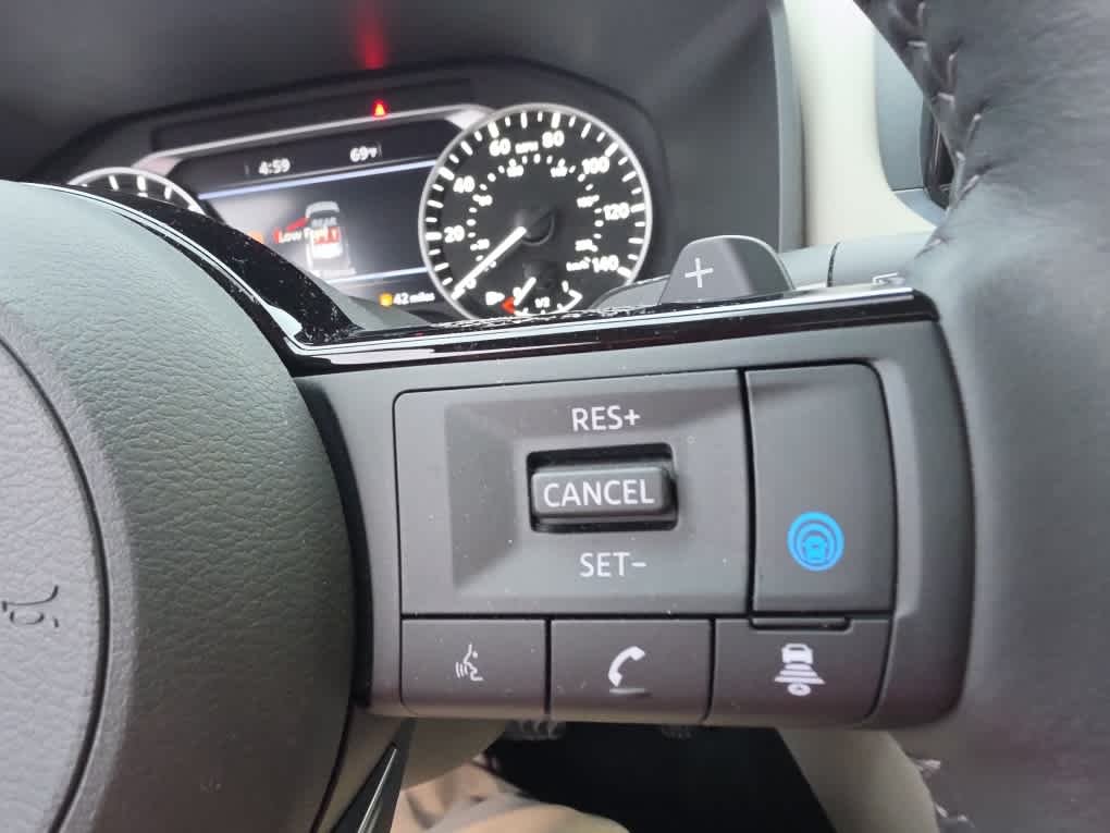 Certified Used 2023 Pearl White Tricoat Nissan SL image 25