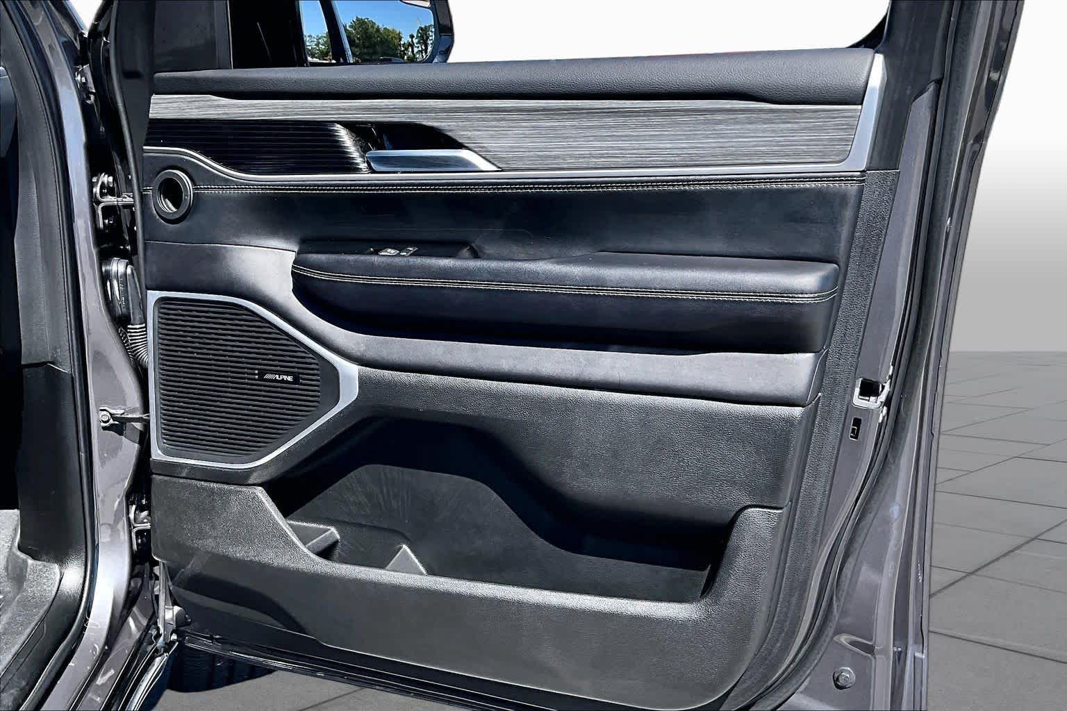 Used 2024 Baltic Gray Metallic Clearcoat Jeep Series III image 23