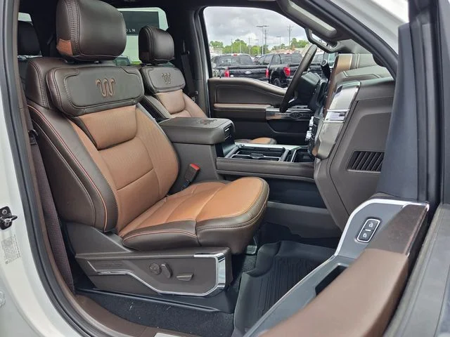 New 2026 Star White Metallic Tri-Coat Ford King Ranch image 18
