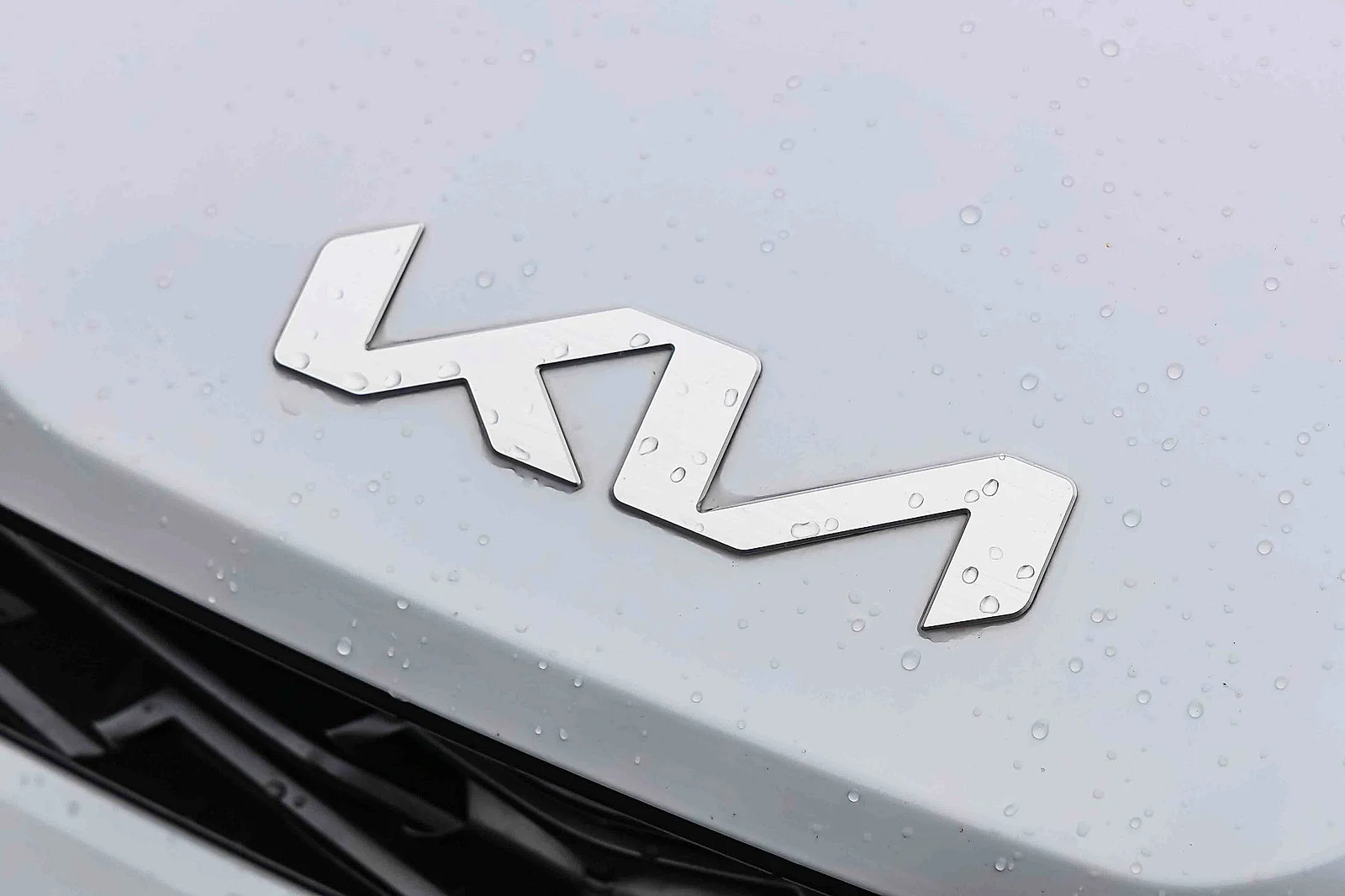 Certified Used 2024 Glacial White Pearl Kia GT-Line image 29
