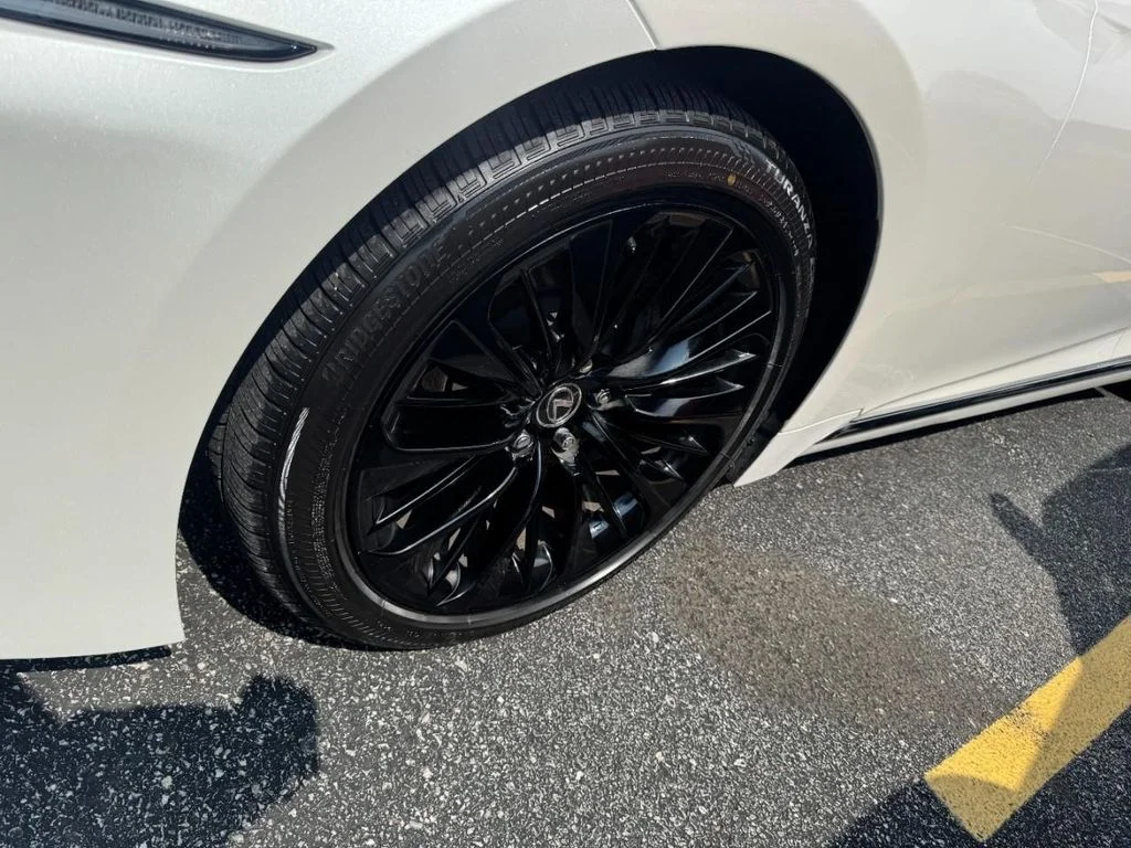 Used 2018 Ultra White Lexus 500 Base image 7