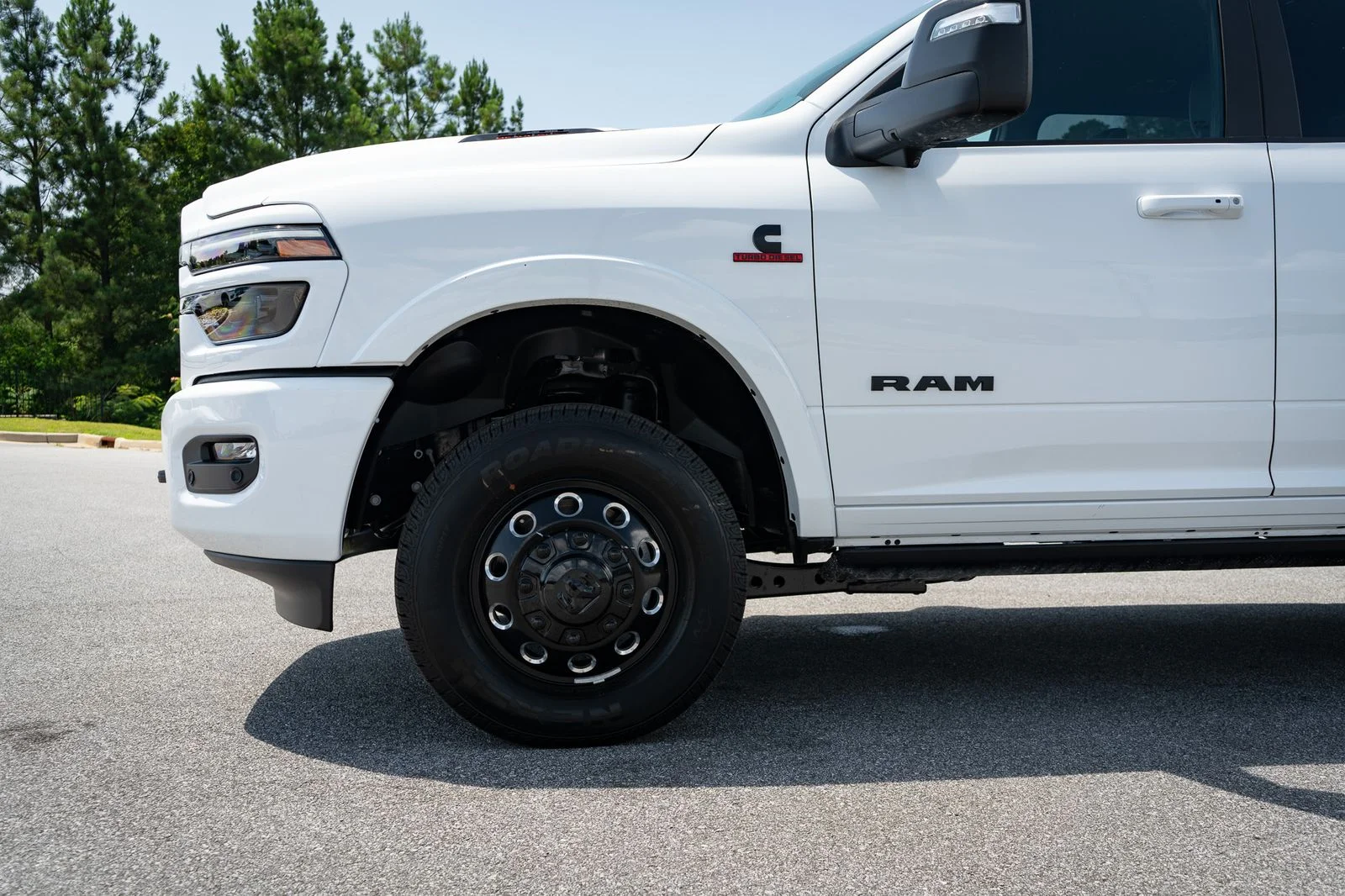 New 2026 Bright White Clear-Coat Exterior Paint RAM Limited image 11