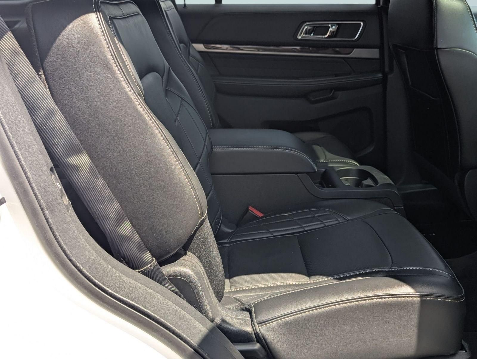 Used 2017 White Ford Platinum image 22