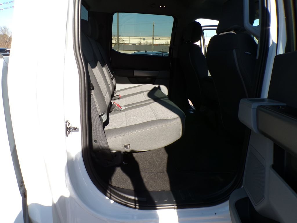New 2026 Oxford White Ford F-250® XL image 29