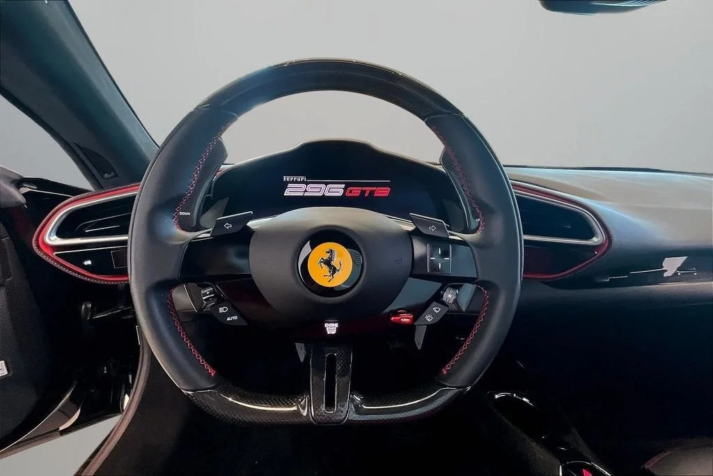 Used 2022 Nero Ferrari  image 9
