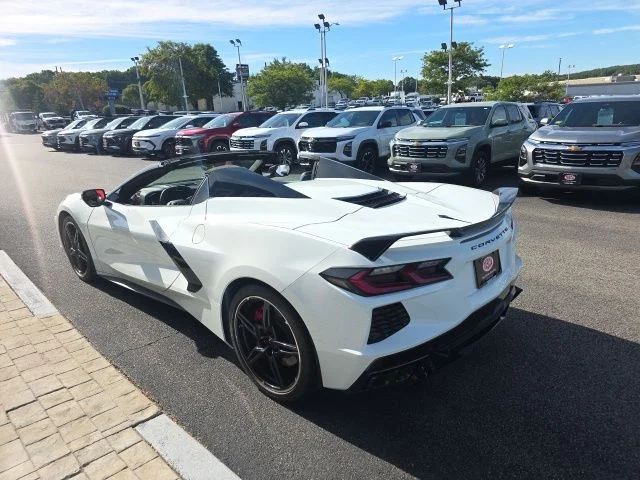 Used 2024 White Chevrolet Stingray image 4