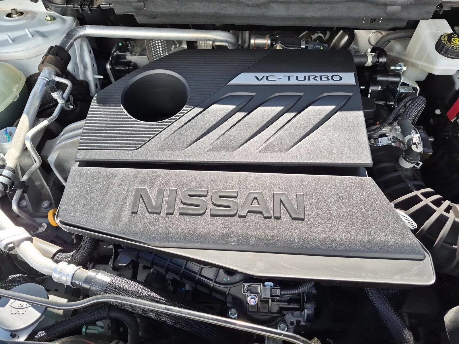 Used 2025 Everest White Pearl Nissan SV image 37
