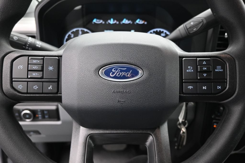 New 2026 Oxford White Ford XL image 10