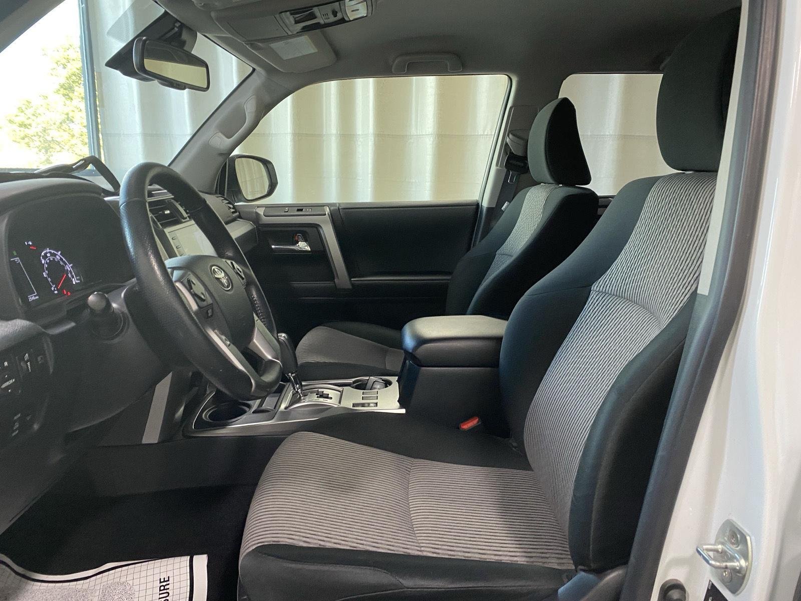 Used 2024 Ice Cap Toyota SR5 image 16