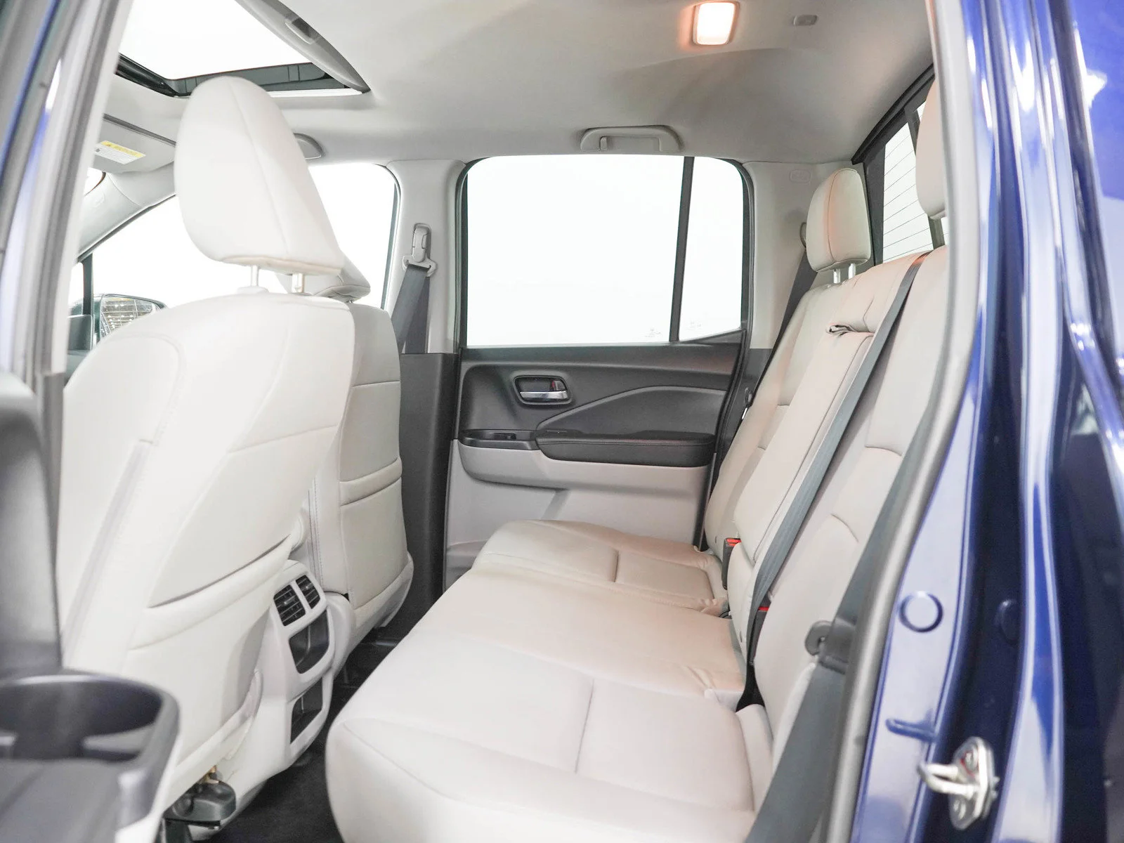 Used 2019  Honda 4D RTL 4WD image 15