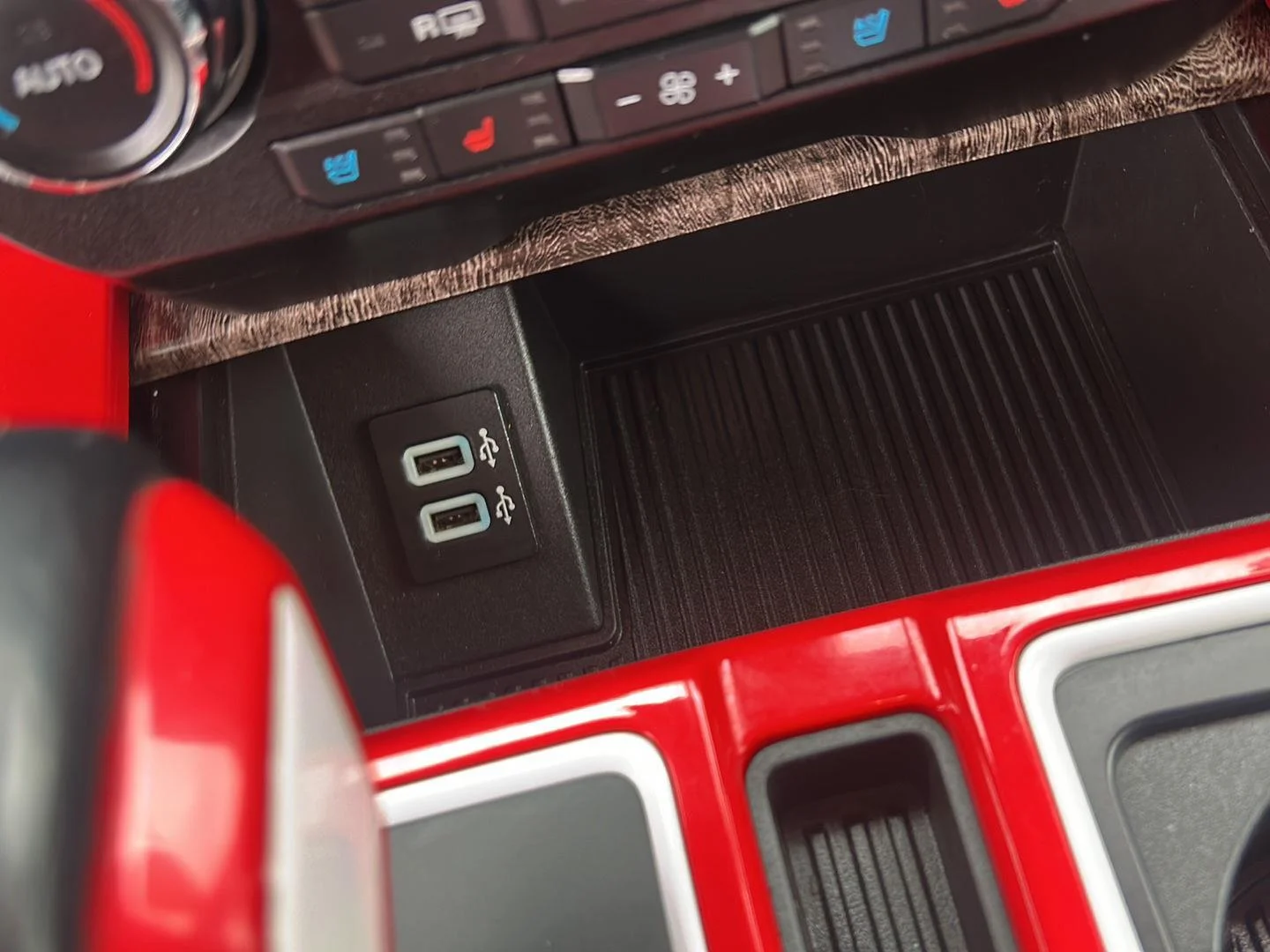Used 2019 Race Red Ford LARIAT image 16
