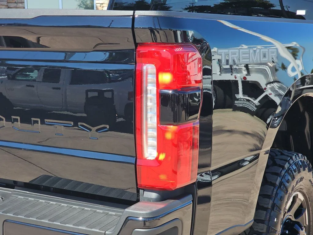 New 2026 Agate Black Metallic Ford F-250® Lariat® image 40
