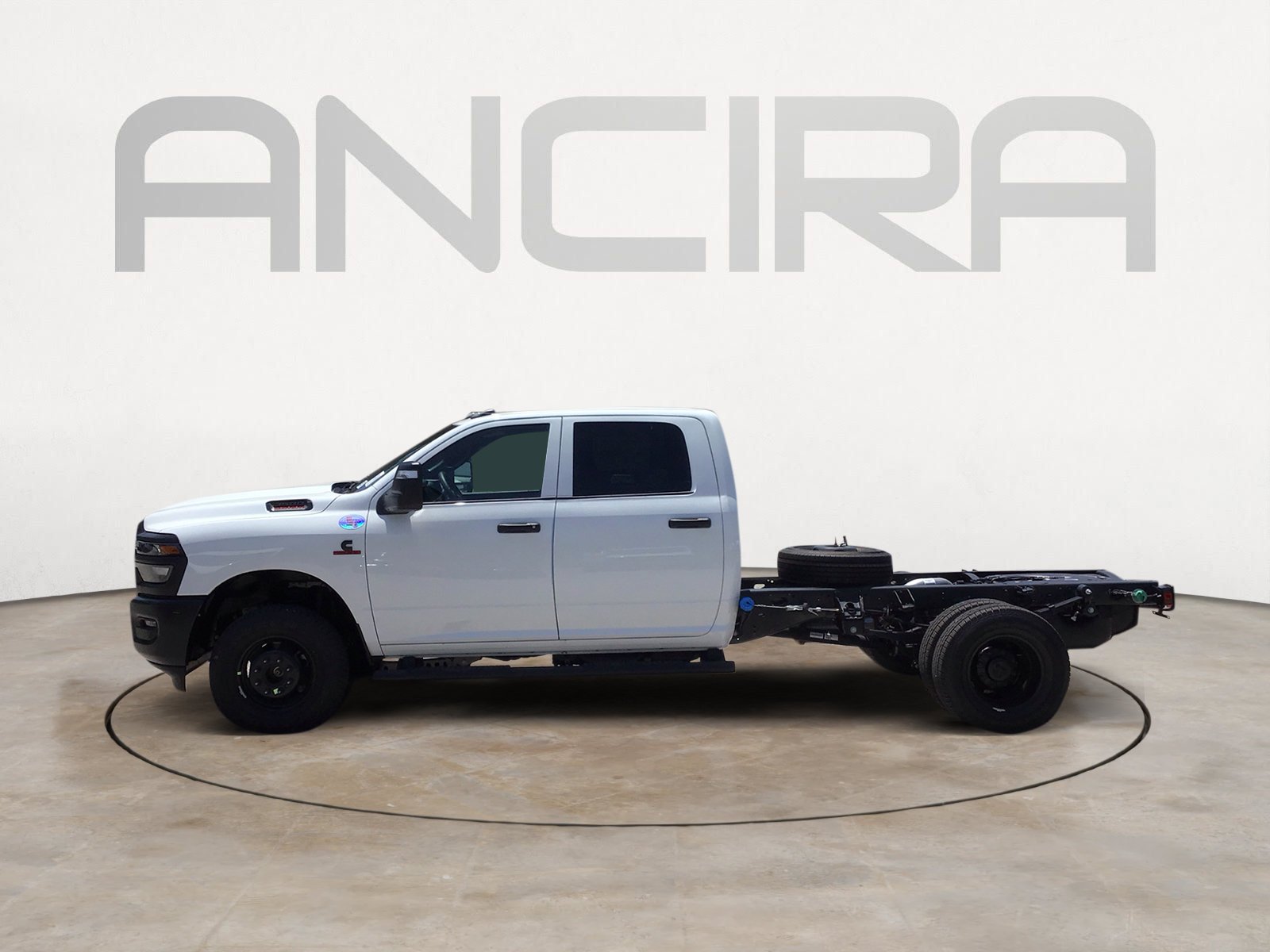 New 2026 Bright White Clearcoat RAM Tradesman image 7