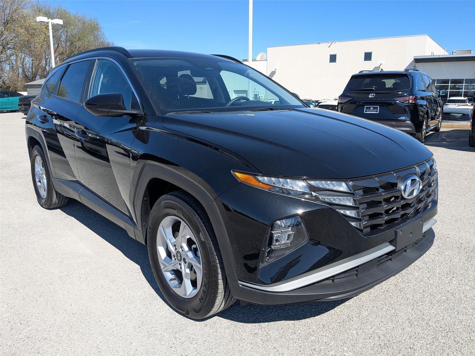 Used 2024 Black Pearl Hyundai SEL image 3