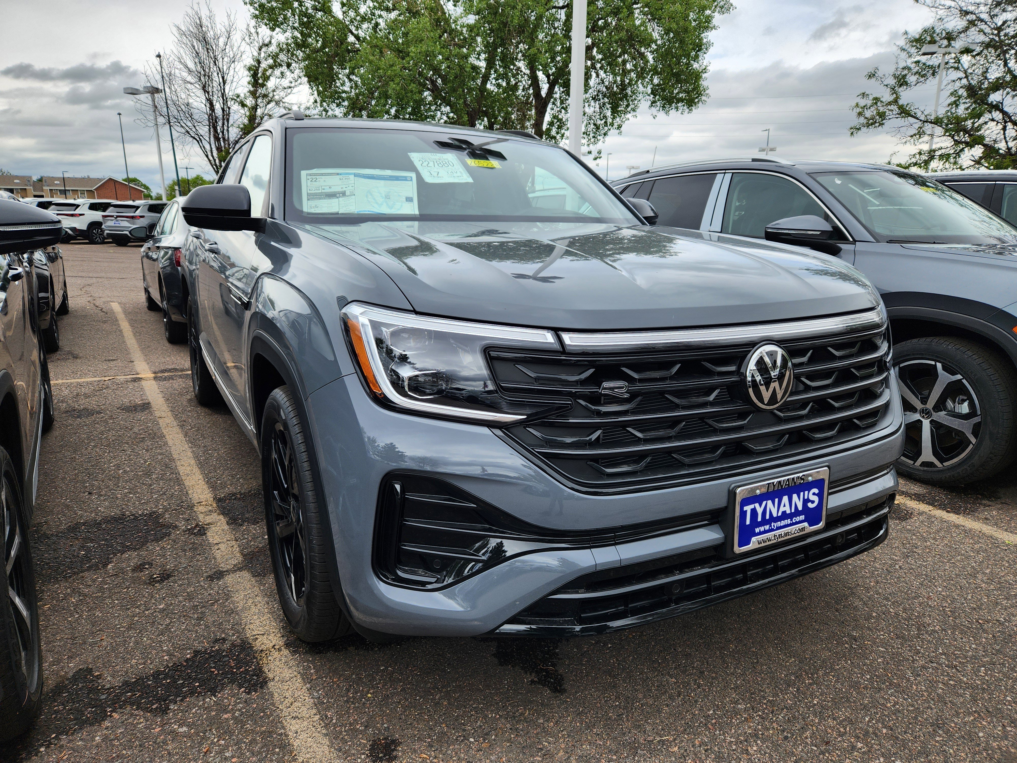 2026 Volkswagen Atlas Cross Sport 2.0T SEL R-Line 4MOTION's photo