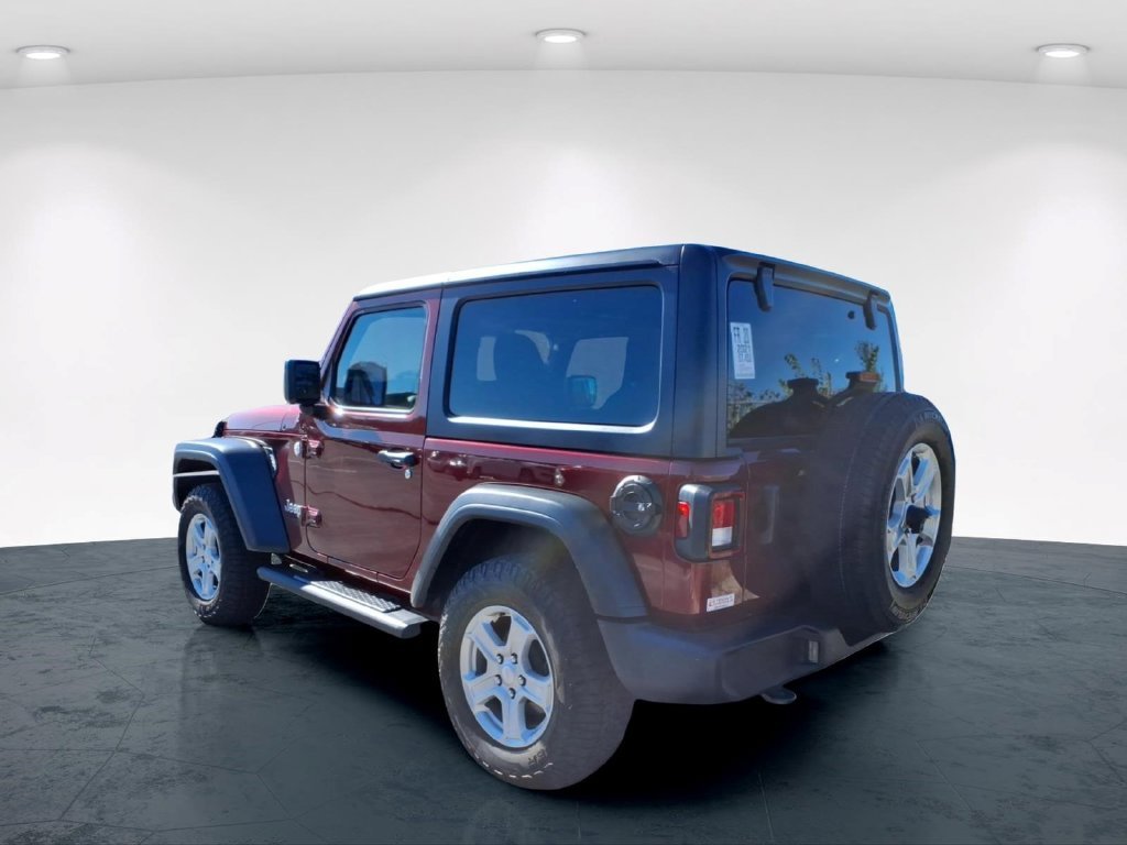 Used 2021 Red Jeep Sport S image 16