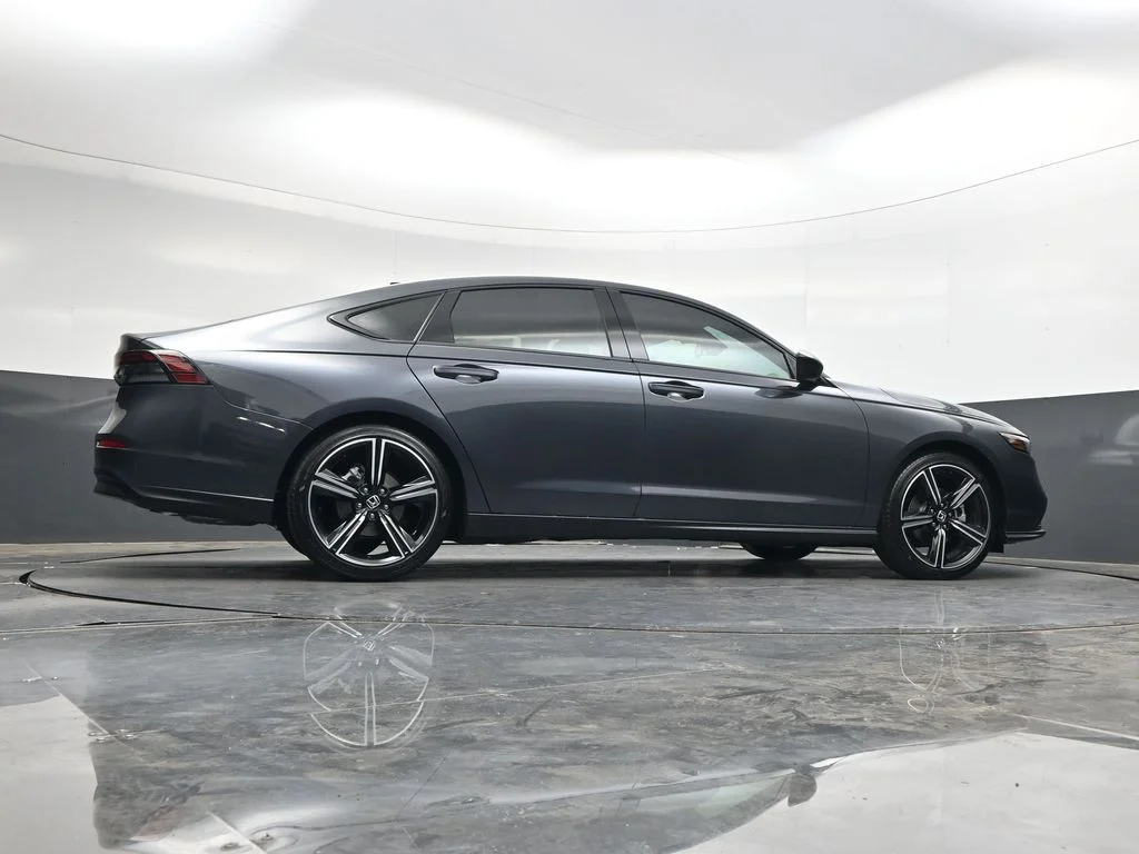 New 2026 Meteorite Gray Metallic Honda SE image 33