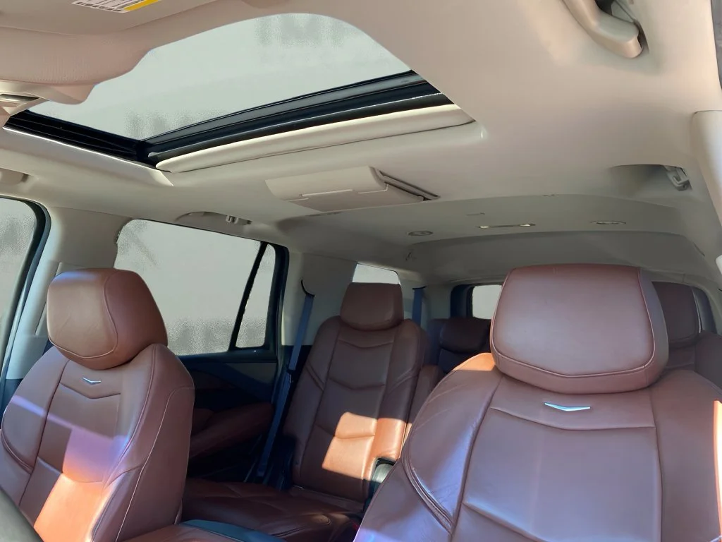 Used 2016 CRYSTAL WHITE TRICOAT Cadillac Premium Collection image 34