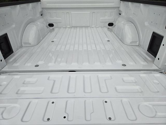 New 2026 Oxford White Ford Lariat® image 40
