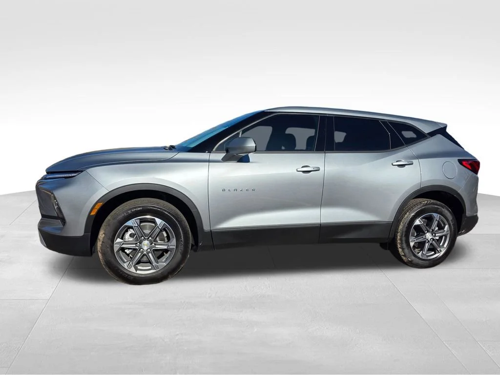 2025 Chevrolet Blazer 2LT - Photo 3