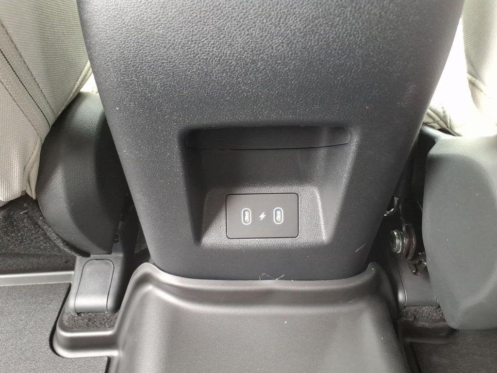 New 2026 White Hyundai SEL FWD image 12
