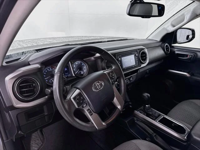 Certified Used 2017 SILVER ME Toyota  image 9
