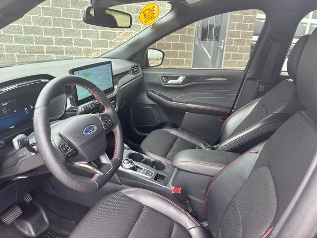 Used 2025 Agate Black Metallic Ford ST-Line Elite image 16