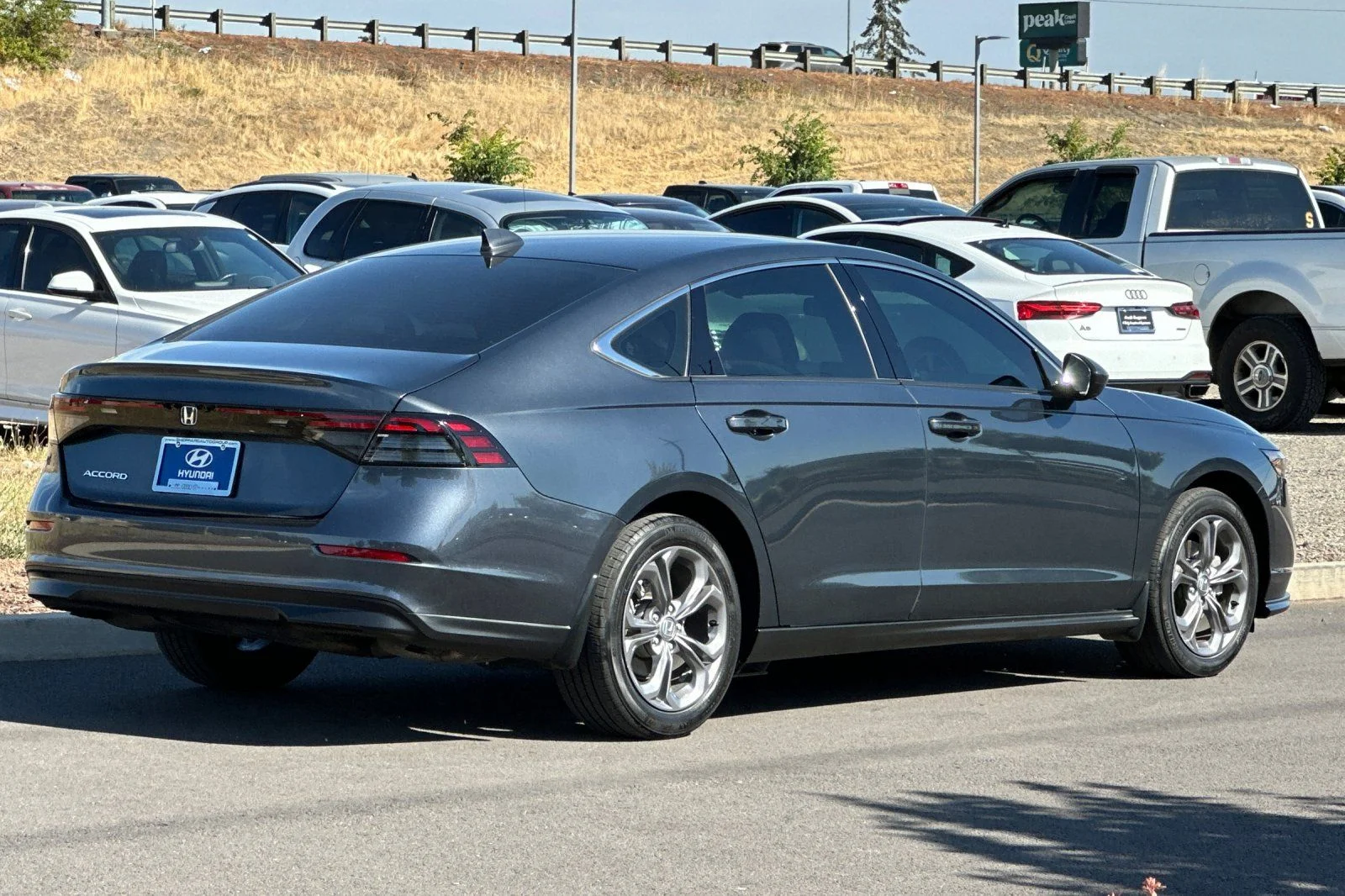 Used 2024  Honda EX image 3