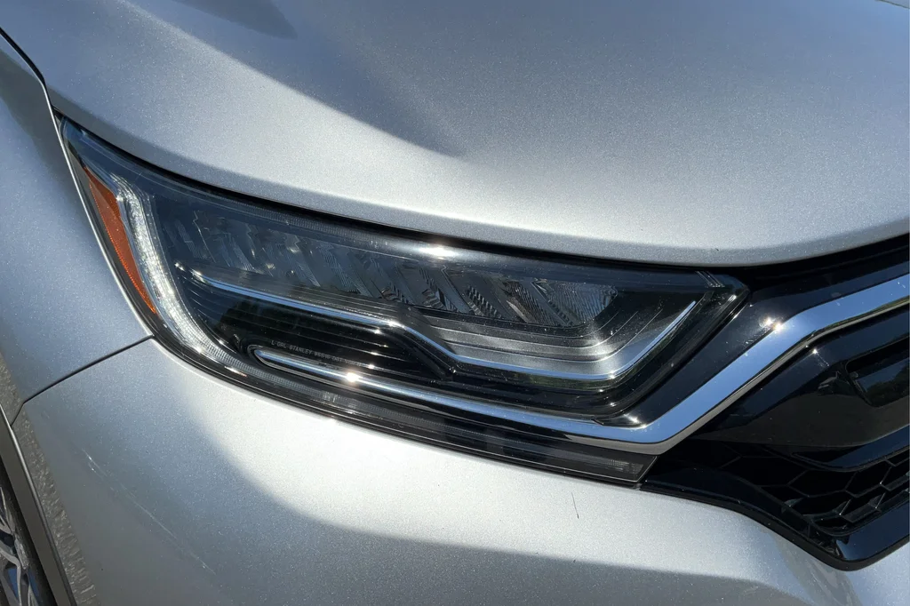 Used 2020 Silver Honda Touring image 29