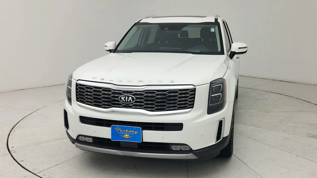 Used 2021 White Kia SX image 2
