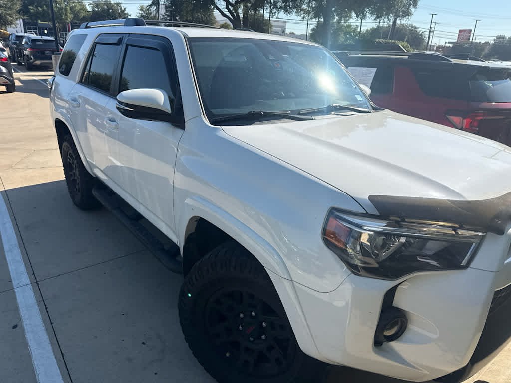 Used 2020 Super White Toyota SR5 Premium image 2