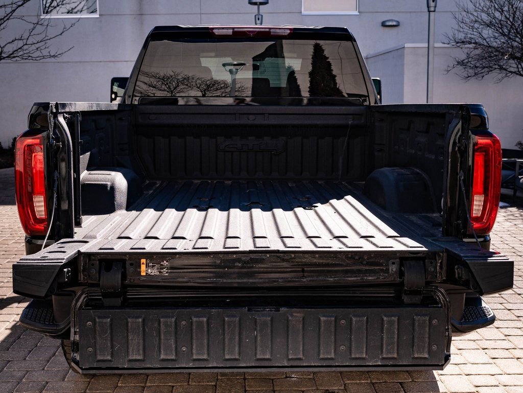 Used 2023 Ebony Twilight Metallic GMC AT4 image 20