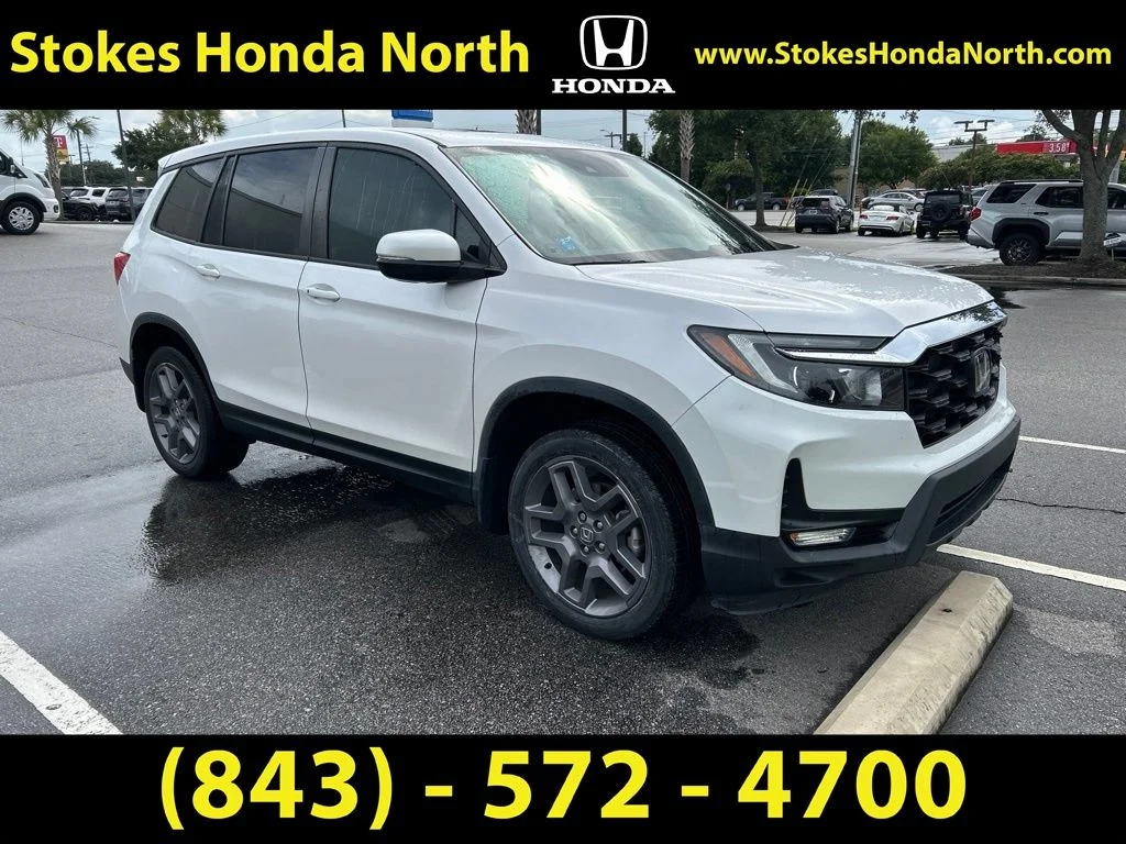 Used 2023  Honda EX-L image 1
