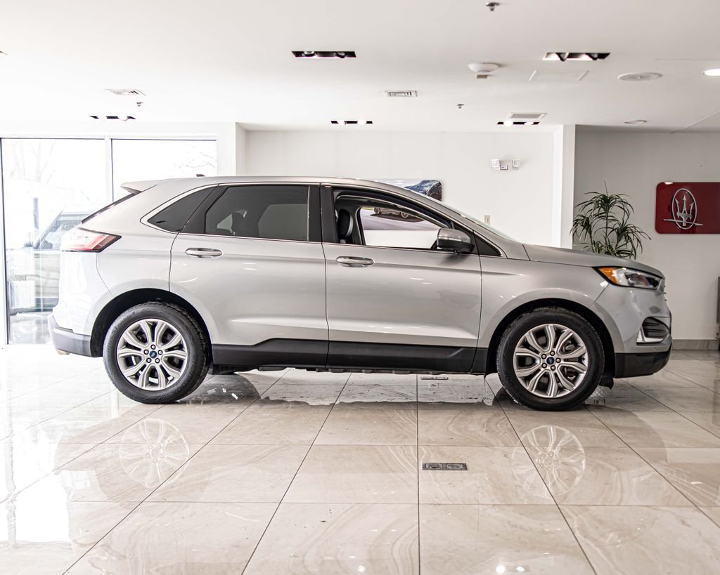 Used 2022 Silver Ford Titanium image 10